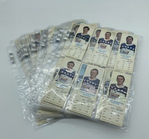 1970-71 Dads Cookies Hockey Complete Set (144) Cards High Grade