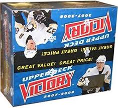 2007-08 Upper Deck Victory Hockey Box Pull an average of 1 rookie or superstar insert card from every pack! Featuring a star-studded lineup of 200 base cards! Grab the 2007-08 season's first rookie cards with Victory Rookies! Collect limited Gold and Black Parallels of the entire 230-card set!